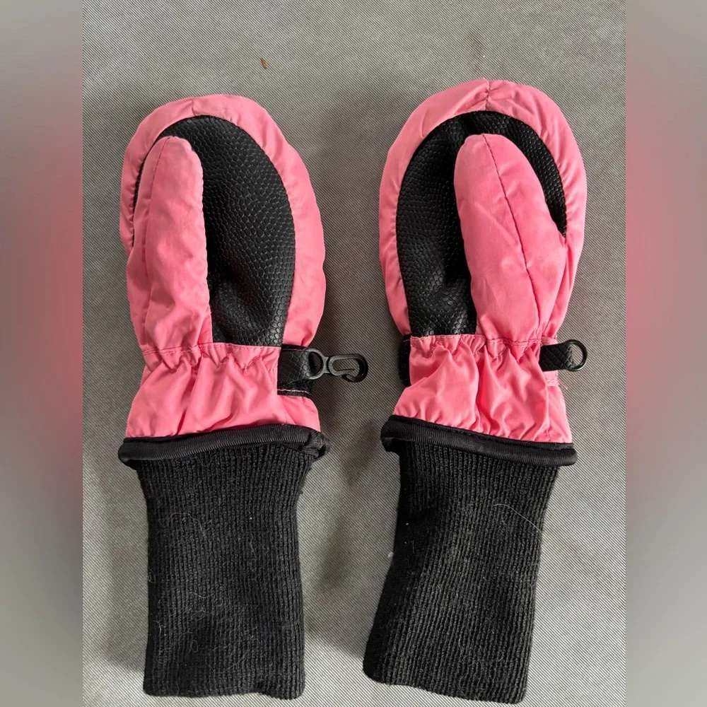 Snow Stoppers Pink Mittens with long black cuffs Girls Small